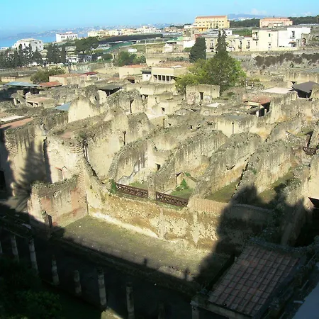 Bed & Breakfast Dimora Pompeiana 3*
